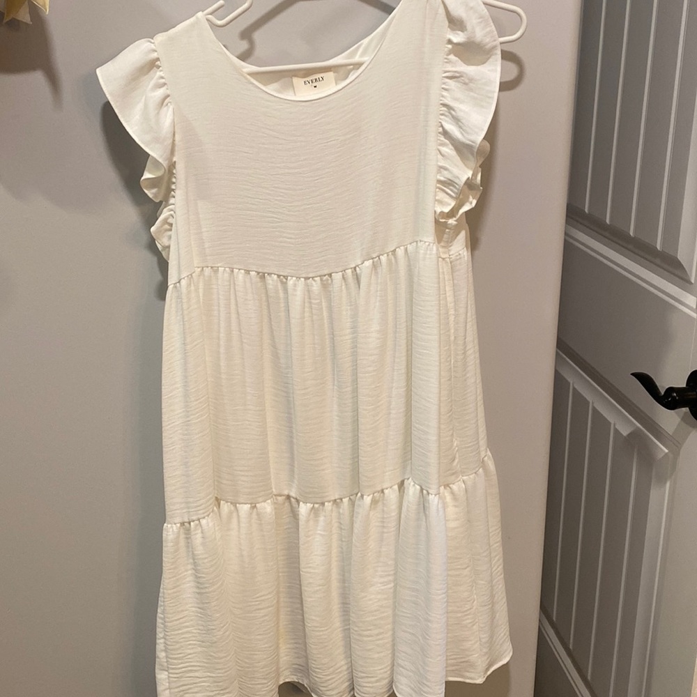 White mid length flowly dress